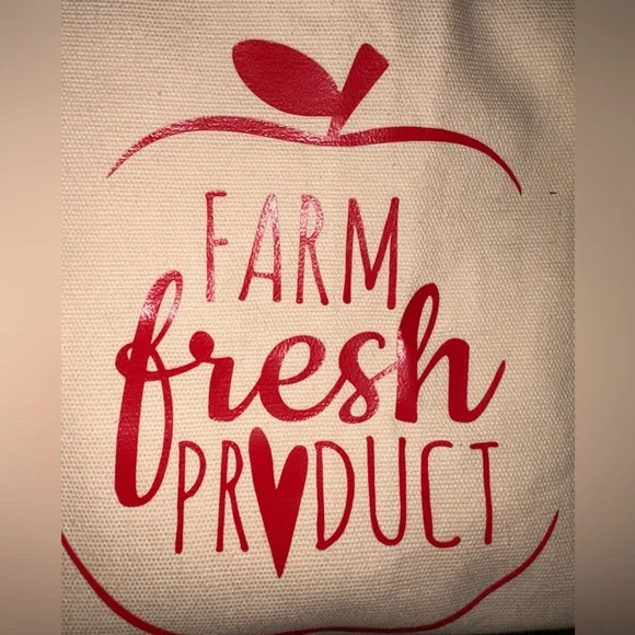 “Farm Fresh Product” Apron with strawberry details OS - Picture 5 of 8